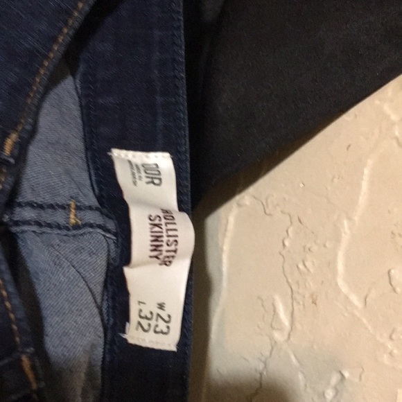 hollister dark wash jeans - Picture 2 of 2